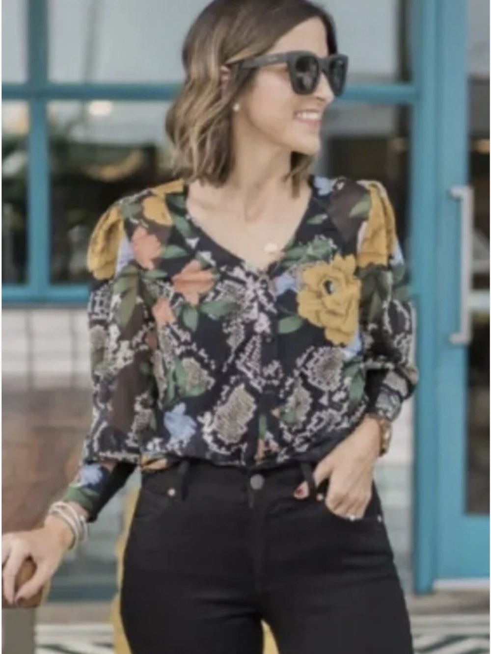 Cabi #3762 Snake Charmer Floral Blouse Long Sleeve Women's Size Medium